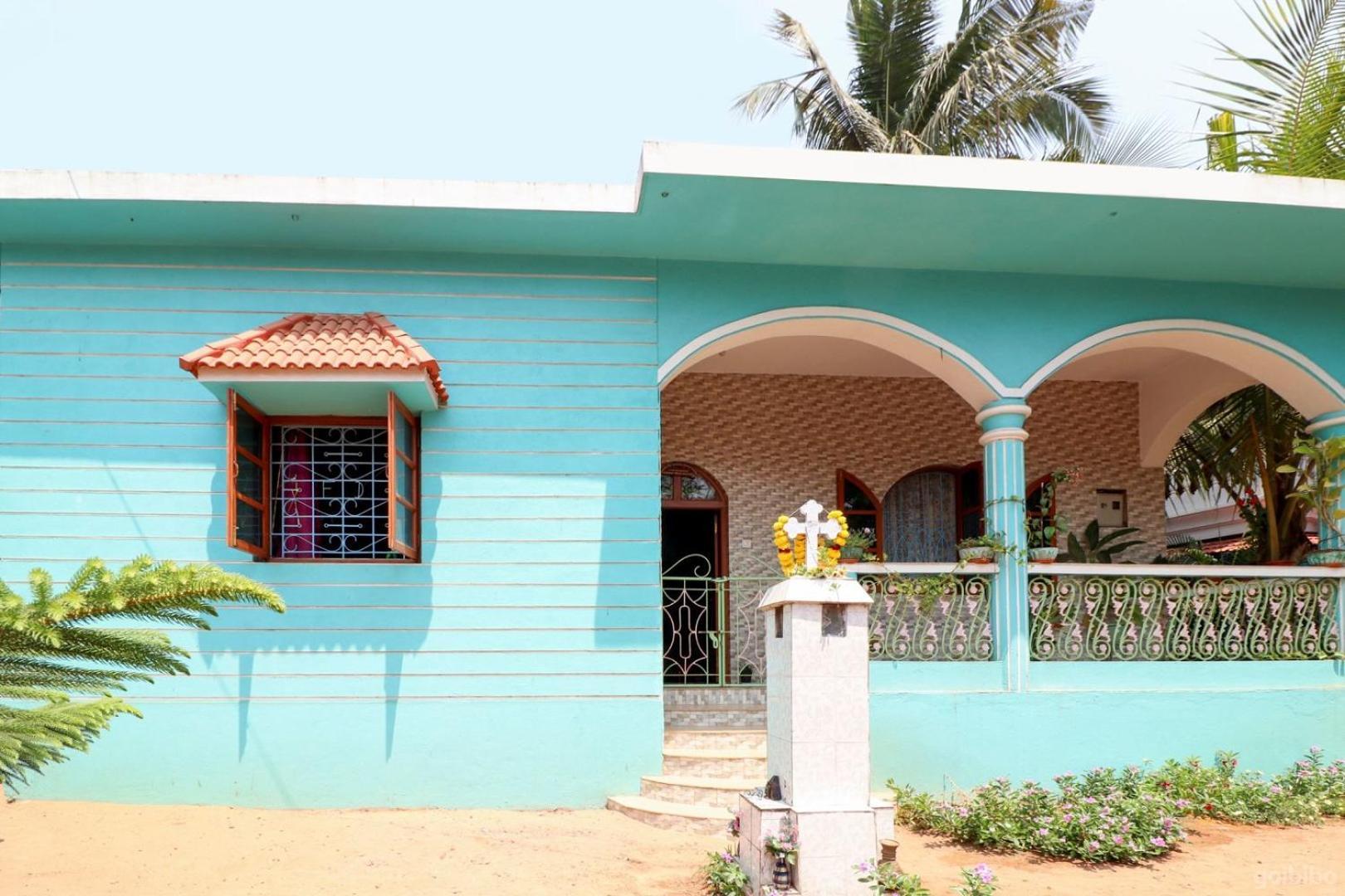 Fraddie Guest House Calangute Bagian luar foto