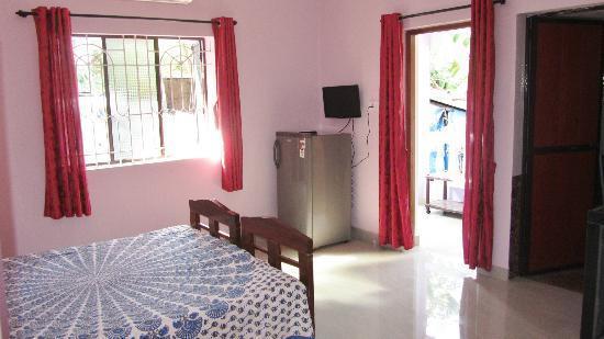 Fraddie Guest House Calangute Bagian luar foto